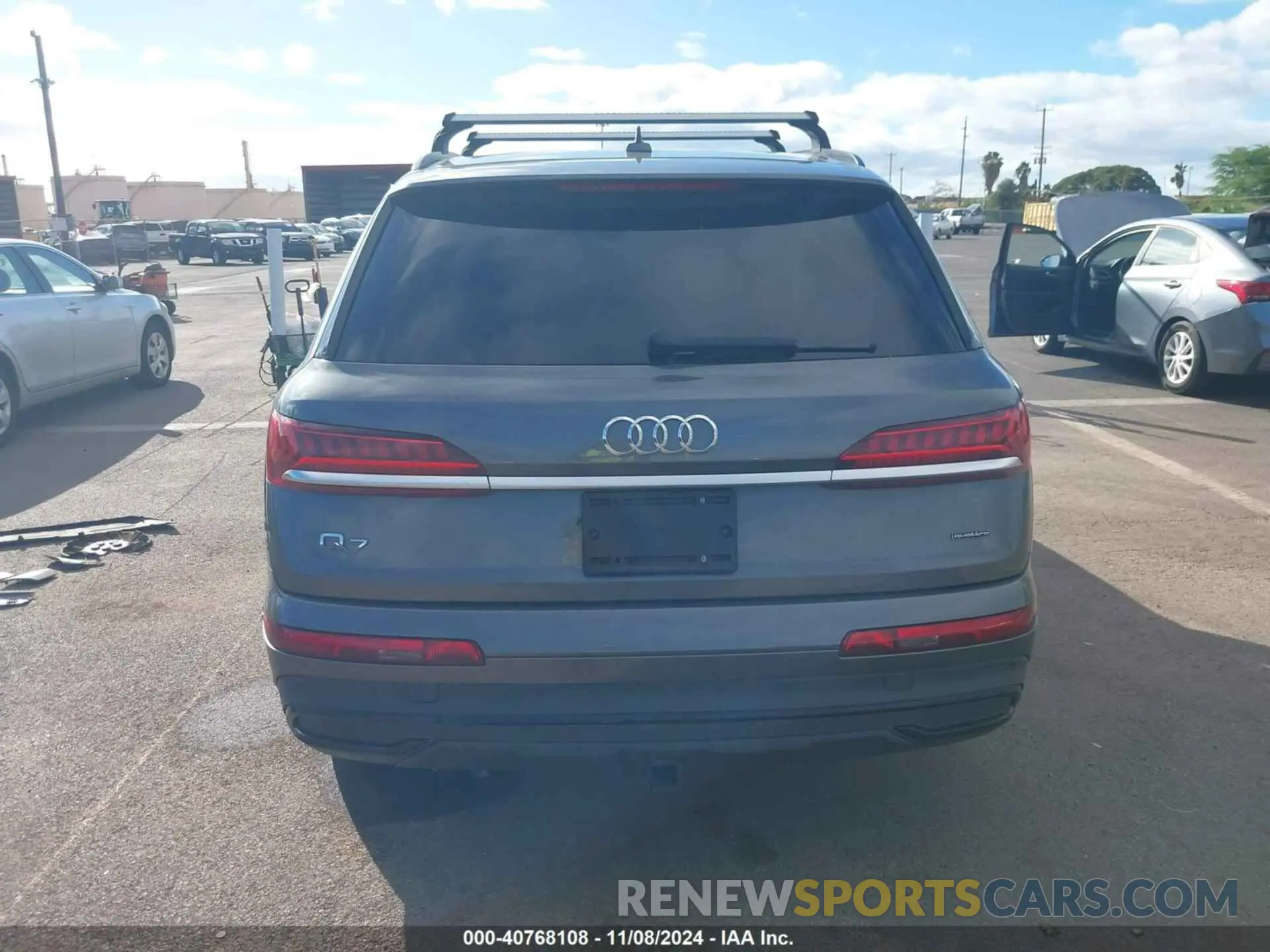 17 Photograph of a damaged car WA1LXAF78MD037616 AUDI Q7 2021