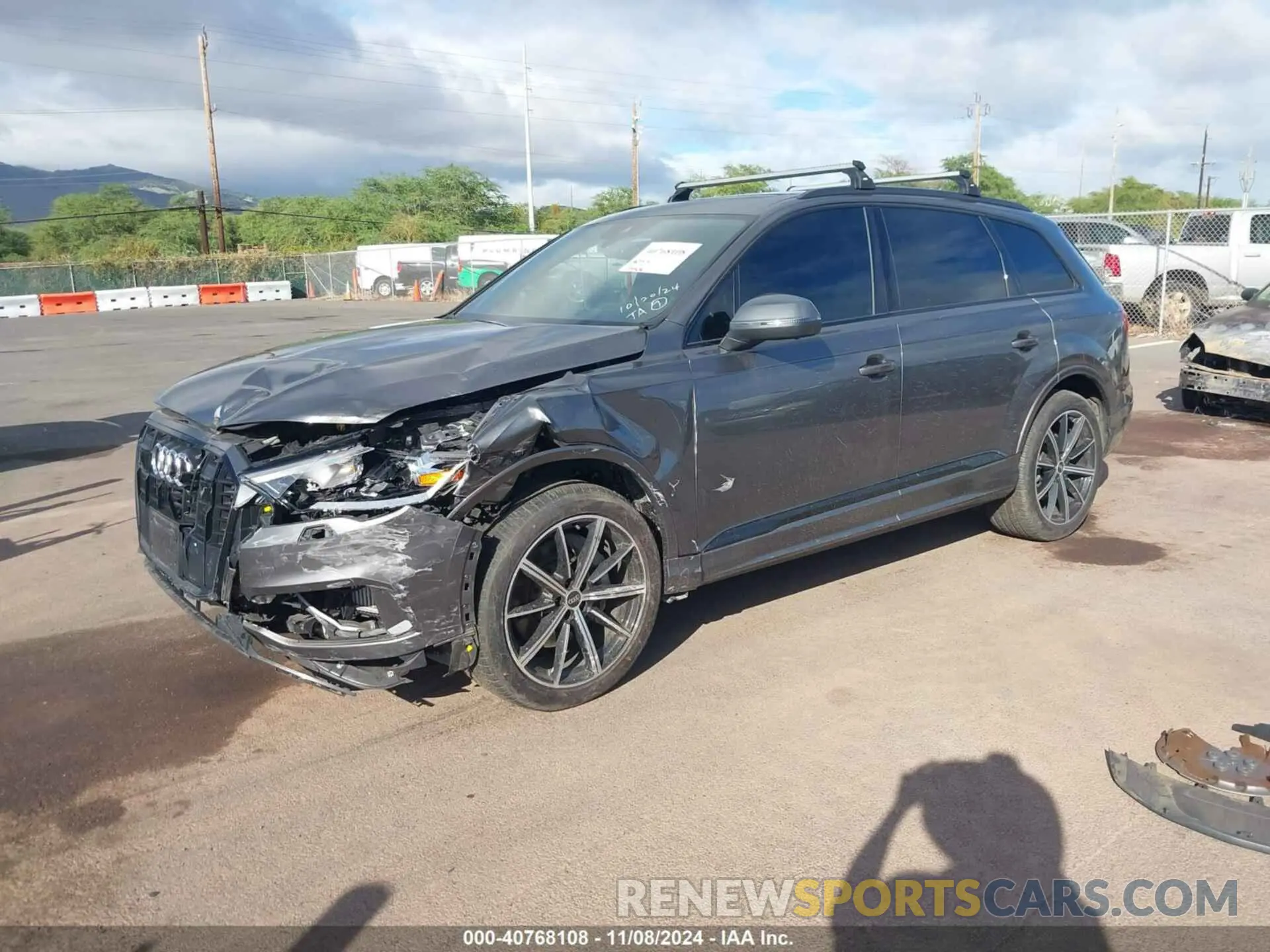 2 Photograph of a damaged car WA1LXAF78MD037616 AUDI Q7 2021