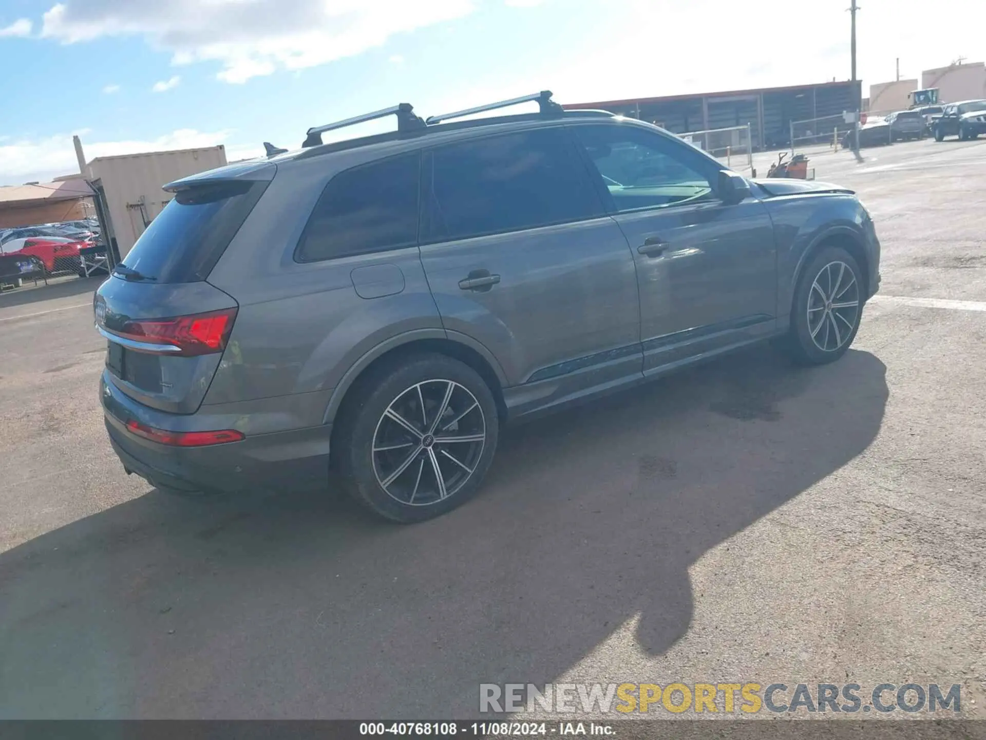 4 Photograph of a damaged car WA1LXAF78MD037616 AUDI Q7 2021