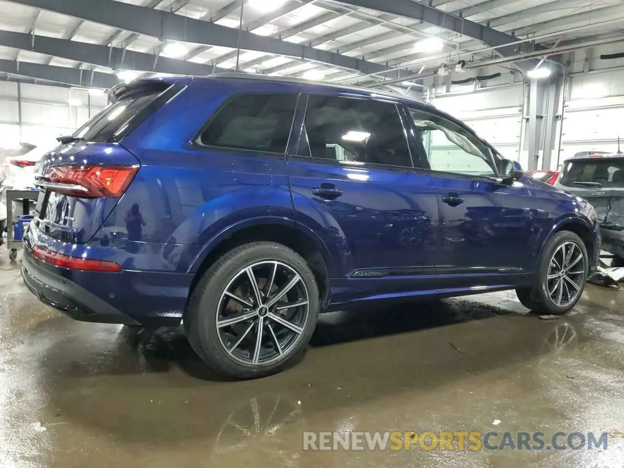 3 Photograph of a damaged car WA1LXAF79MD014507 AUDI Q7 2021
