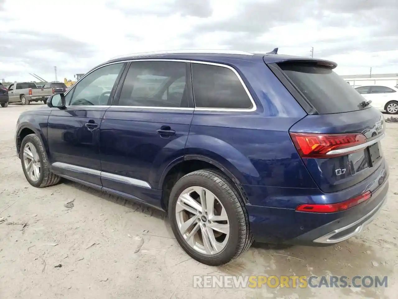 2 Photograph of a damaged car WA1LXAF79MD017326 AUDI Q7 2021