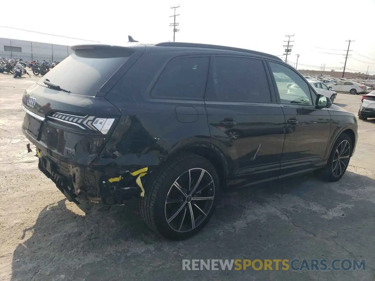 3 Photograph of a damaged car WA1LXAF79MD032246 AUDI Q7 2021