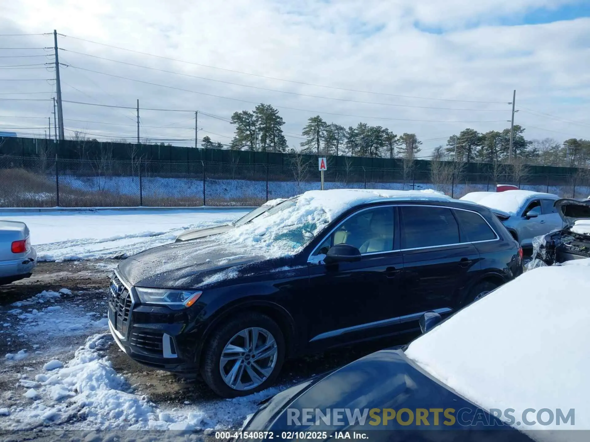 14 Photograph of a damaged car WA1LXAF79MD032540 AUDI Q7 2021