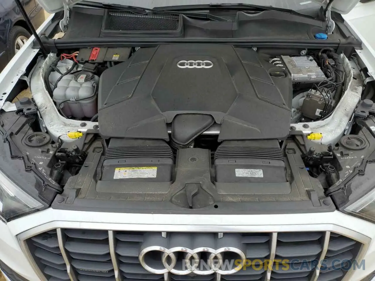13 Photograph of a damaged car WA1LXAF7XMD010725 AUDI Q7 2021