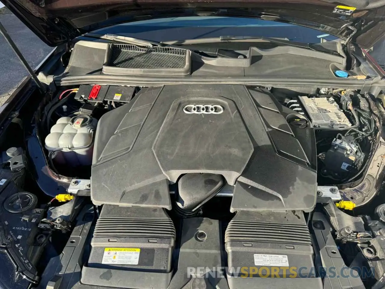 5 Photograph of a damaged car WA1LXAF7XMD013446 AUDI Q7 2021