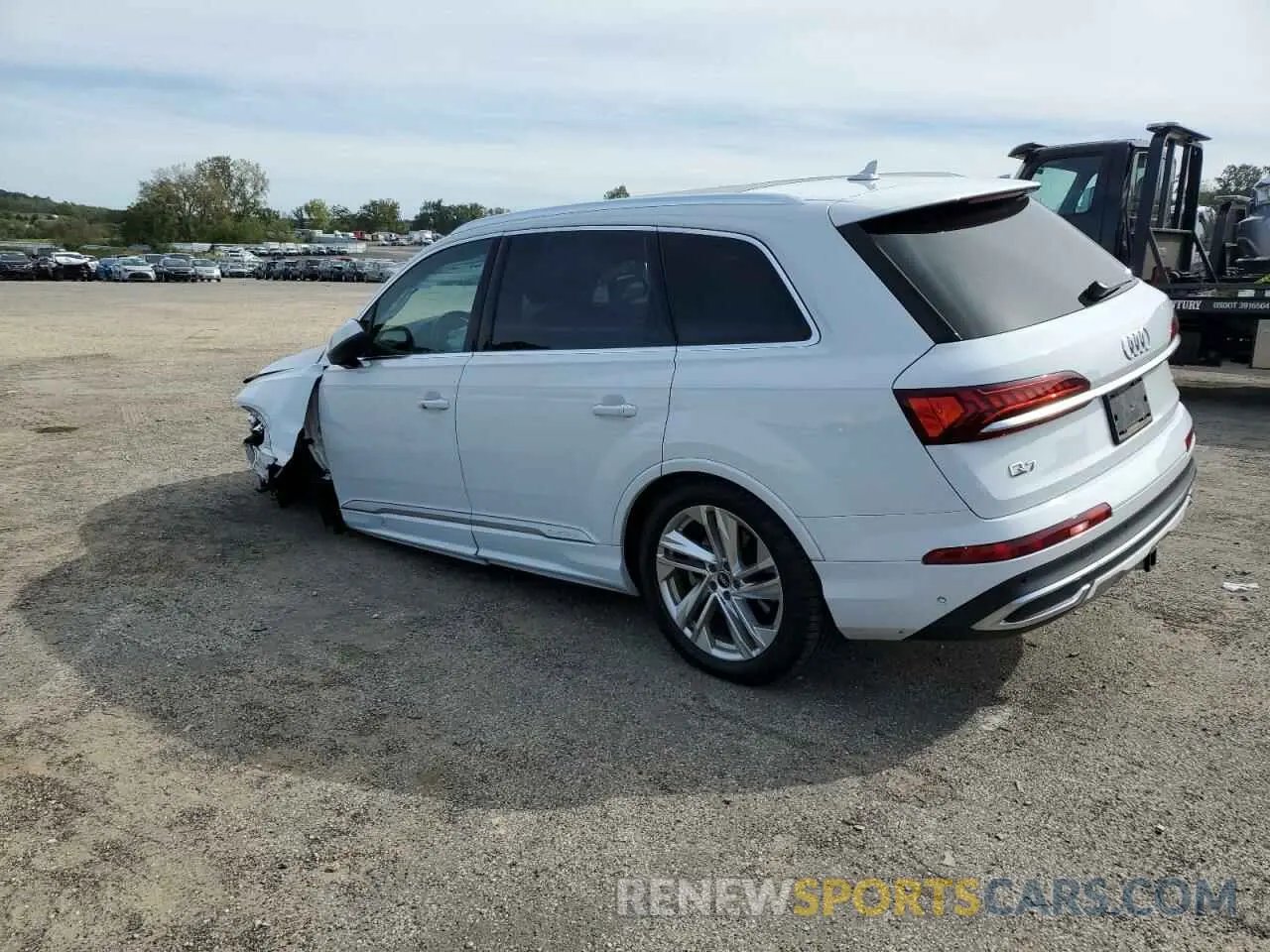 2 Photograph of a damaged car WA1LXAF7XMD027167 AUDI Q7 2021