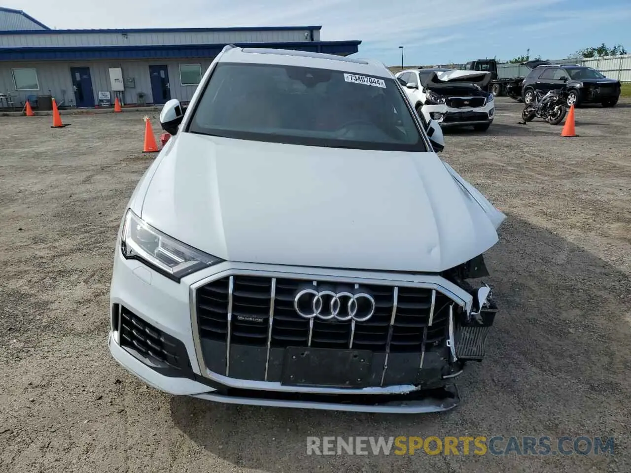 5 Photograph of a damaged car WA1LXAF7XMD027167 AUDI Q7 2021
