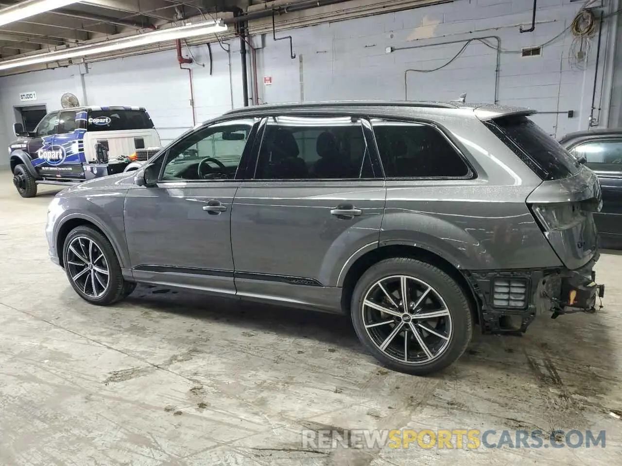 2 Photograph of a damaged car WA1LXAF7XMD035947 AUDI Q7 2021