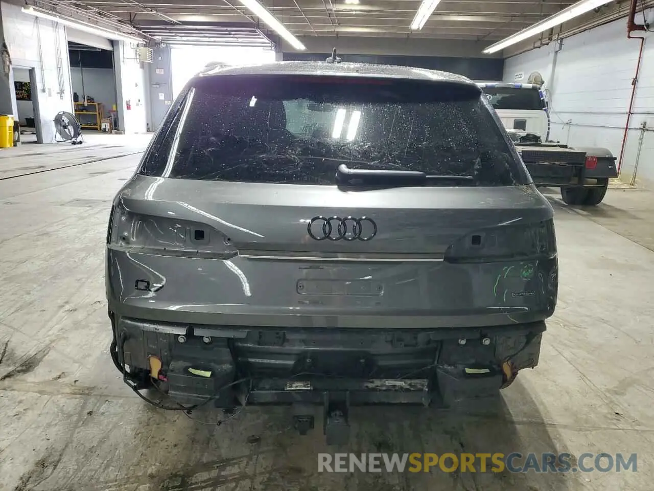 6 Photograph of a damaged car WA1LXAF7XMD035947 AUDI Q7 2021