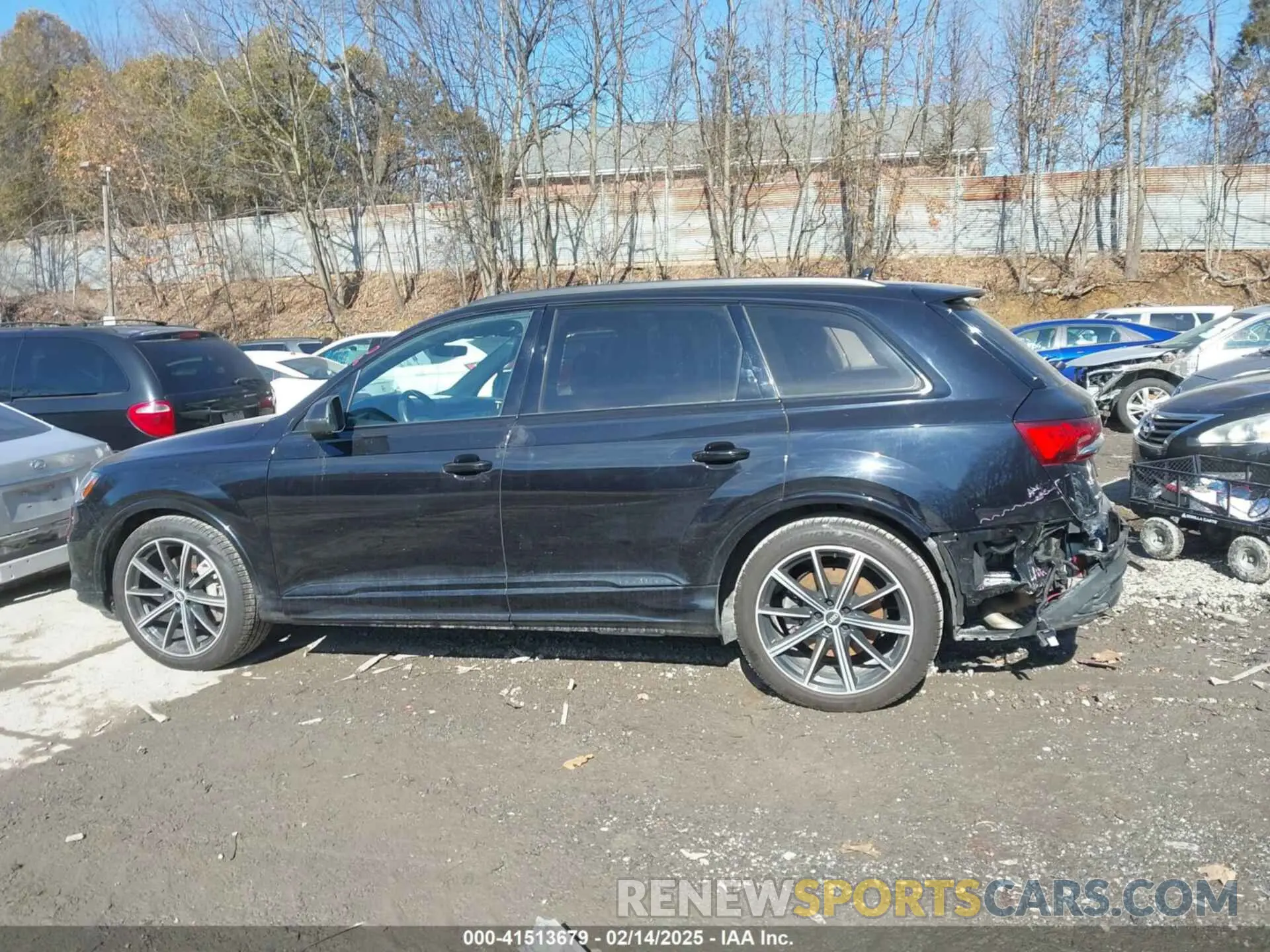 15 Photograph of a damaged car WA1VXAF70MD029485 AUDI Q7 2021