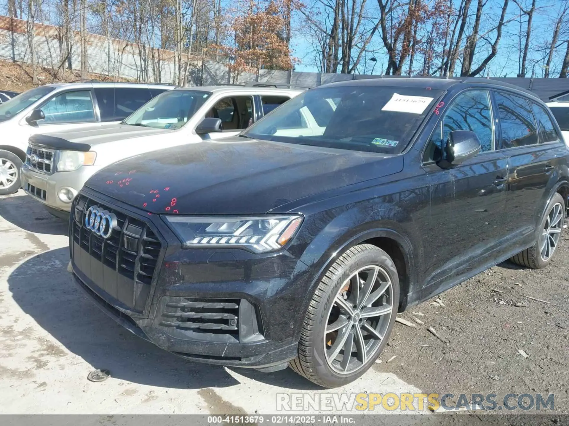 18 Photograph of a damaged car WA1VXAF70MD029485 AUDI Q7 2021