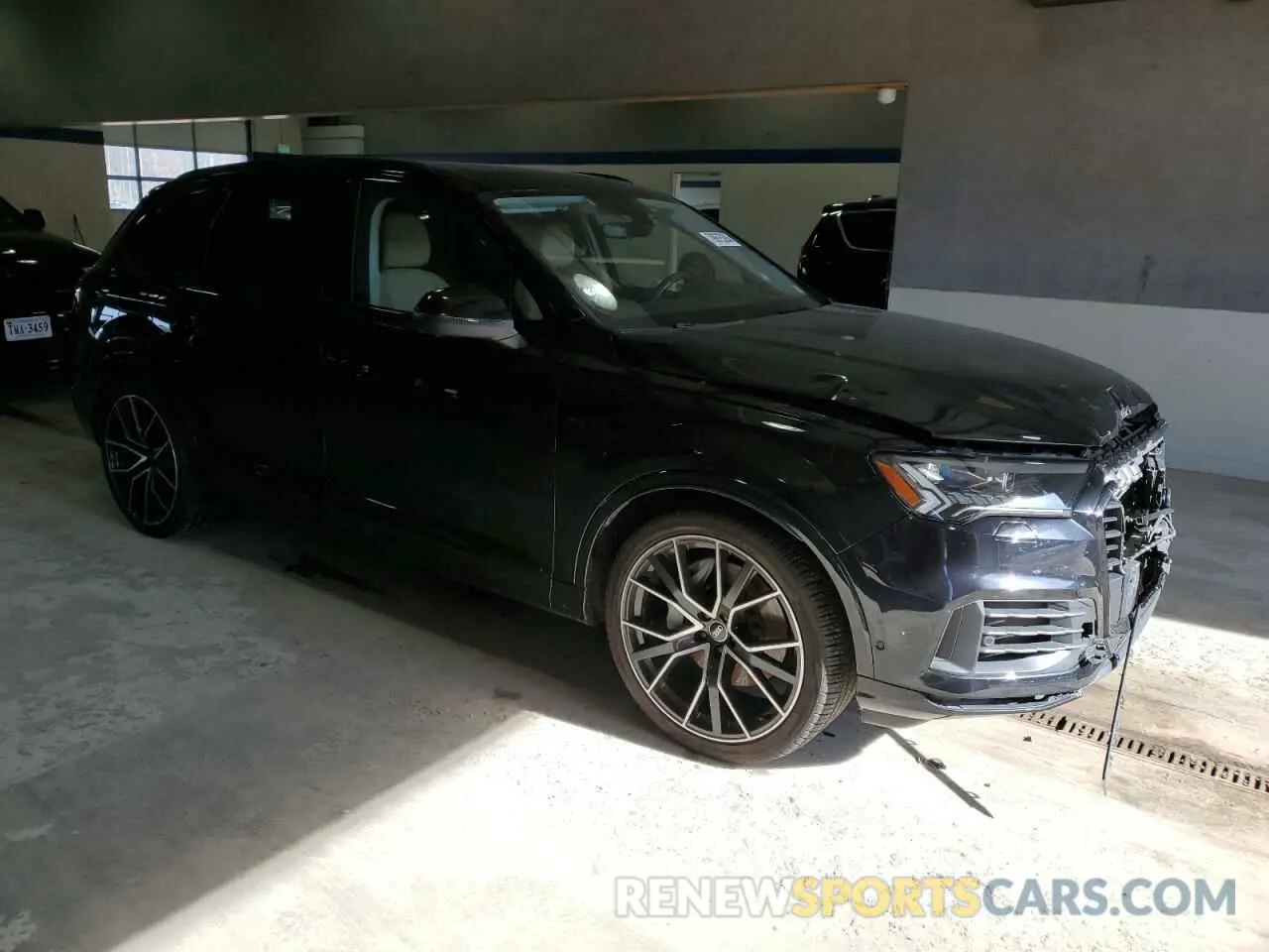 4 Photograph of a damaged car WA1VXAF71MD013215 AUDI Q7 2021
