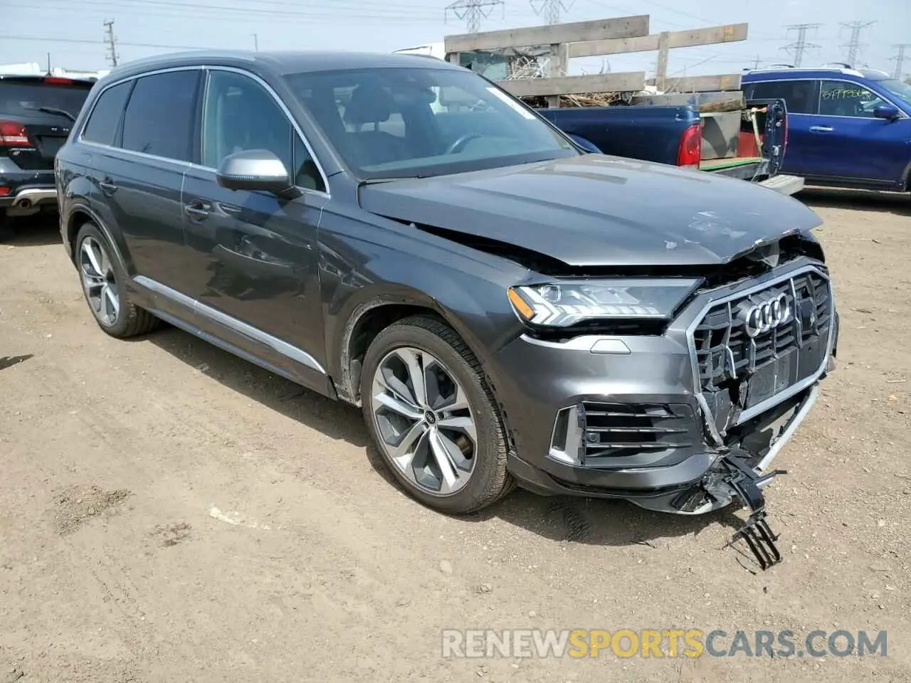 4 Photograph of a damaged car WA1VXAF72MD013689 AUDI Q7 2021
