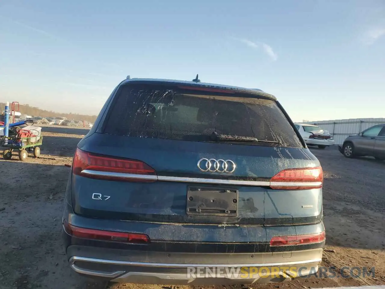 6 Photograph of a damaged car WA1VXAF73MD014690 AUDI Q7 2021