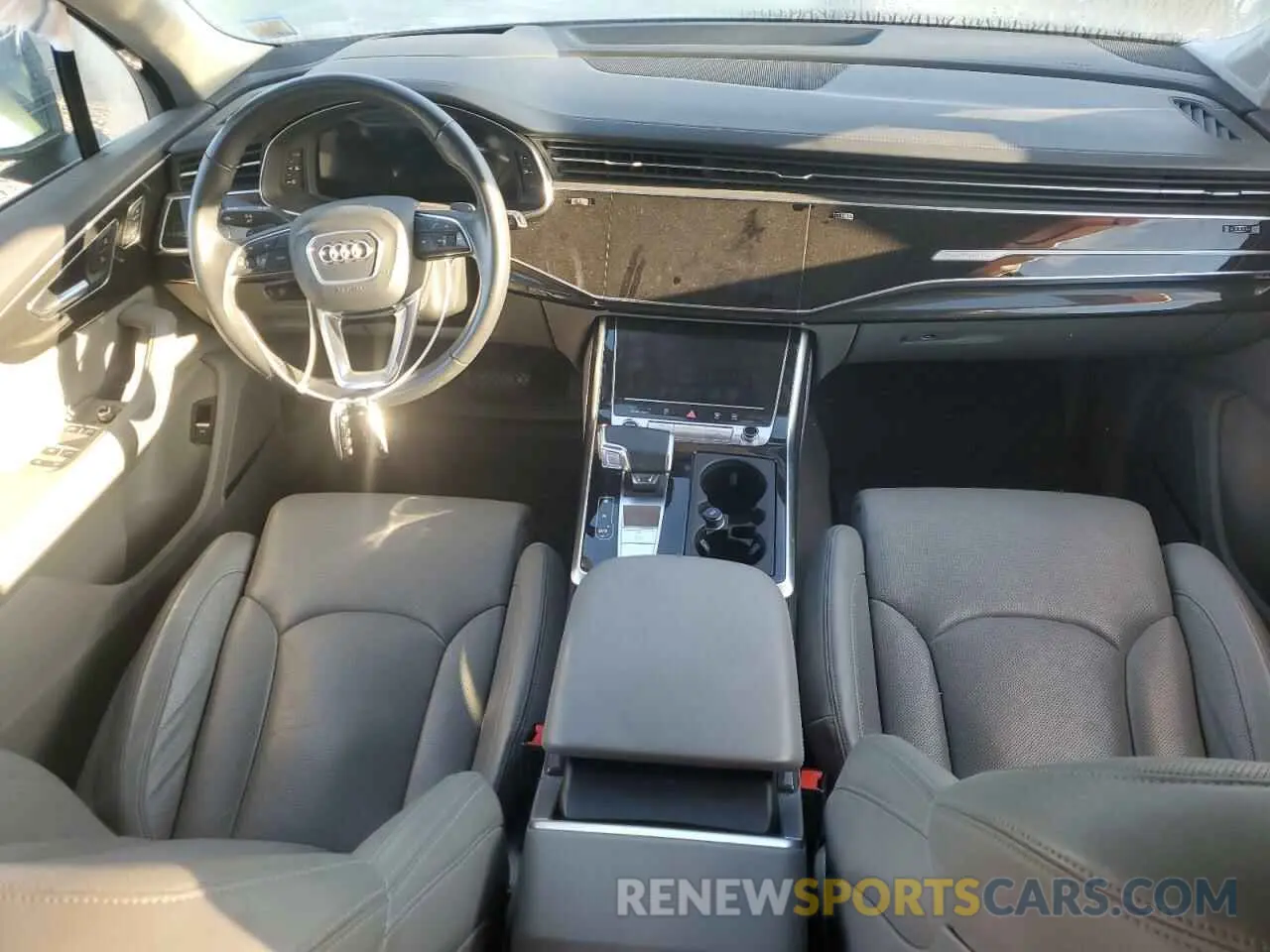 8 Photograph of a damaged car WA1VXAF73MD014690 AUDI Q7 2021