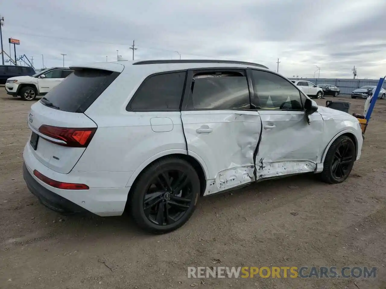 3 Photograph of a damaged car WA1VXAF73MD020750 AUDI Q7 2021