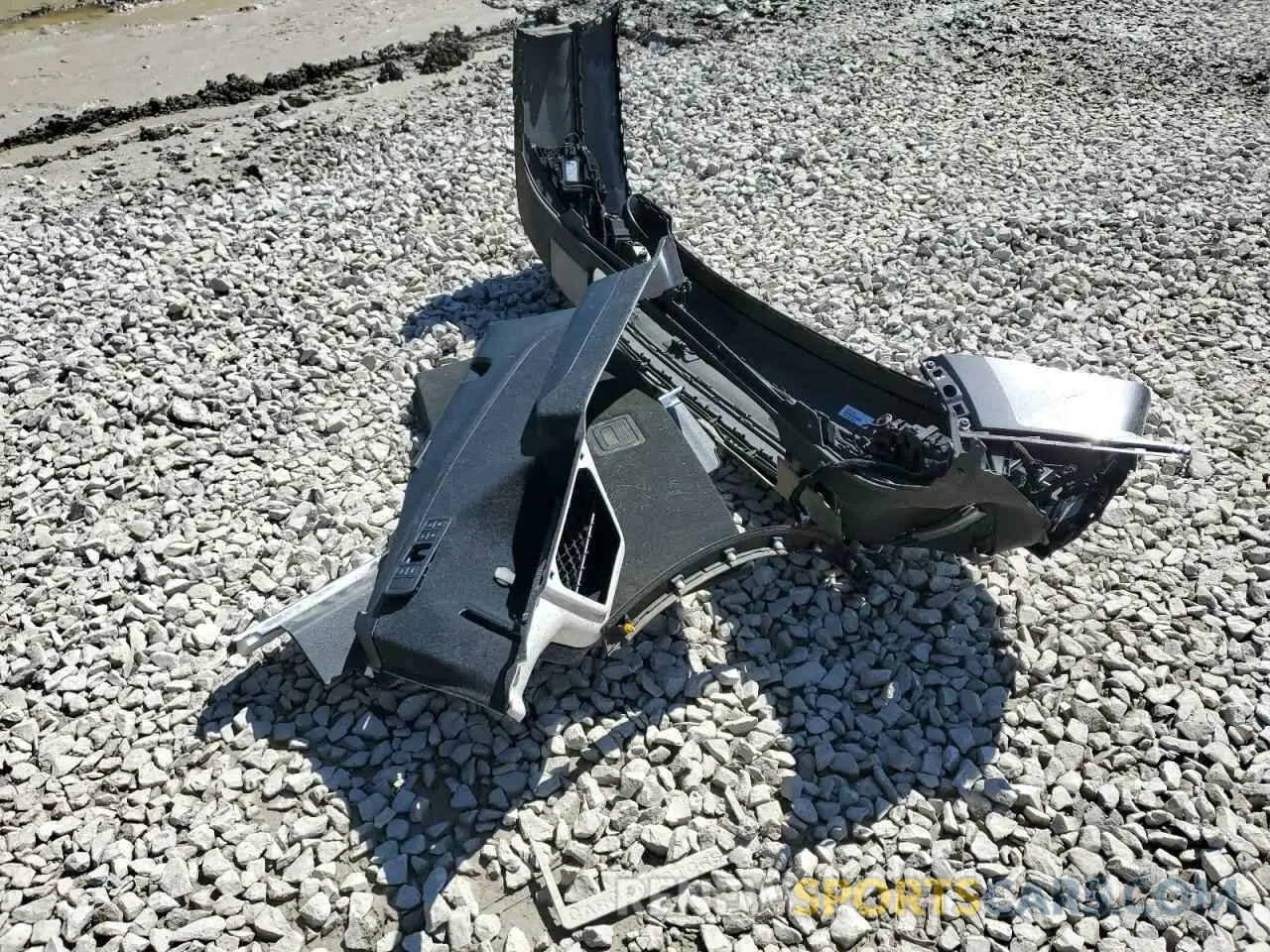 15 Photograph of a damaged car WA1VXAF73MD021042 AUDI Q7 2021