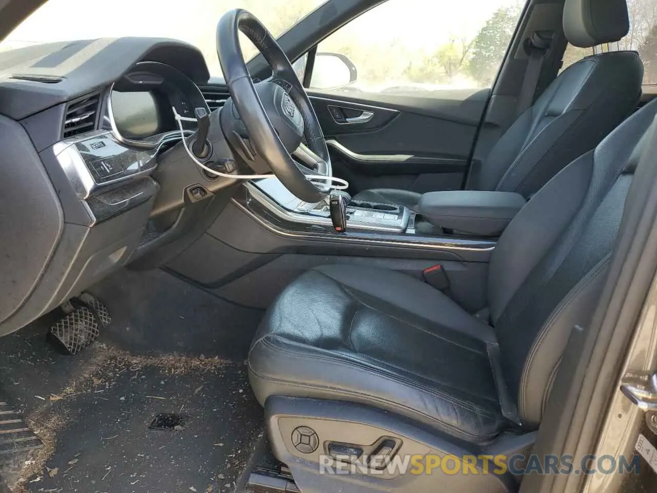 7 Photograph of a damaged car WA1VXAF73MD021042 AUDI Q7 2021