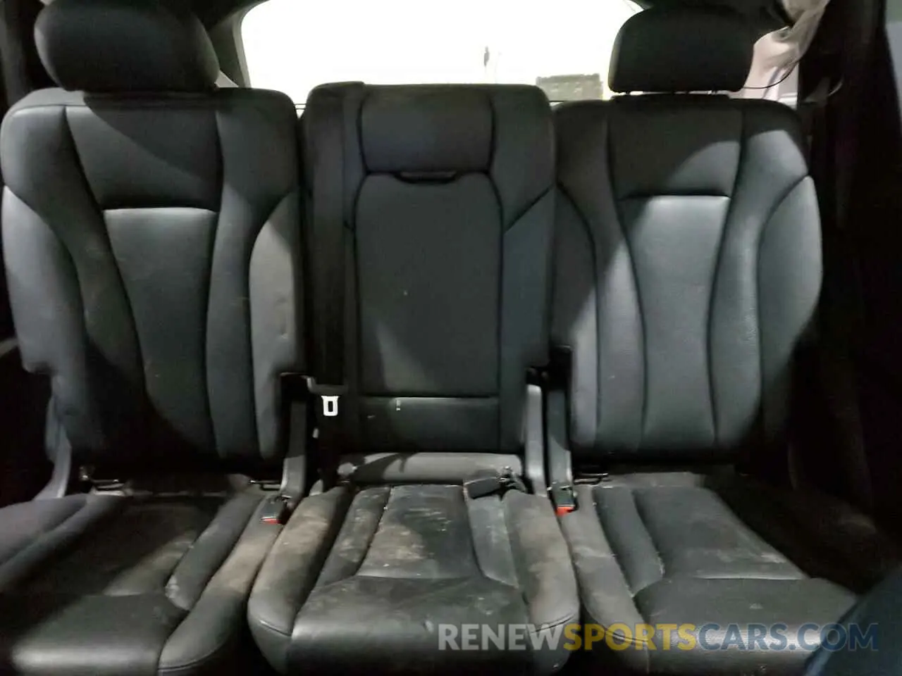 10 Photograph of a damaged car WA1VXAF73MD022658 AUDI Q7 2021