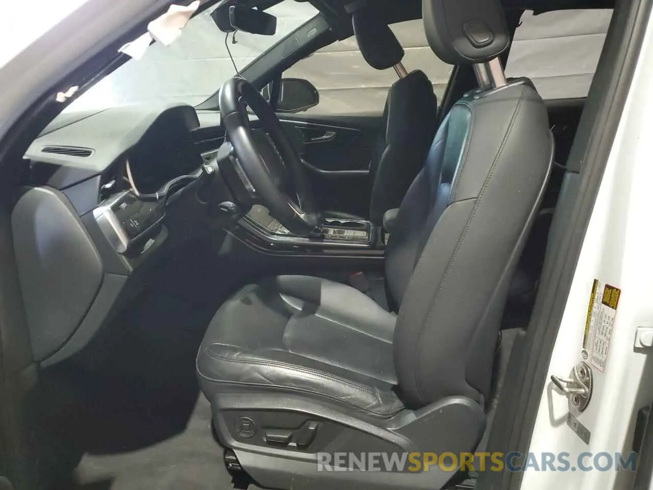 7 Photograph of a damaged car WA1VXAF73MD022658 AUDI Q7 2021