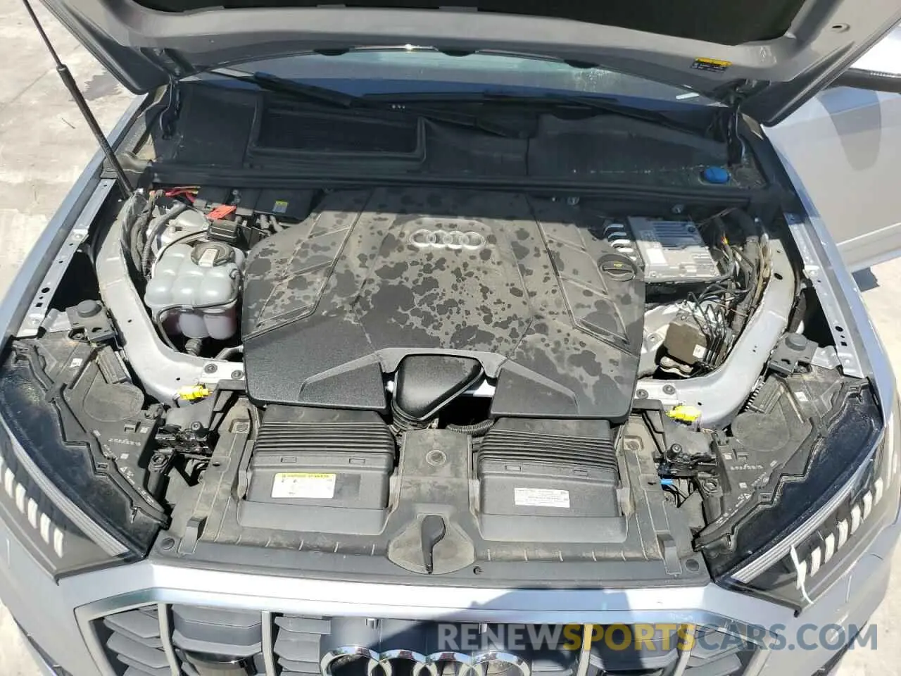 12 Photograph of a damaged car WA1VXAF74MD027884 AUDI Q7 2021