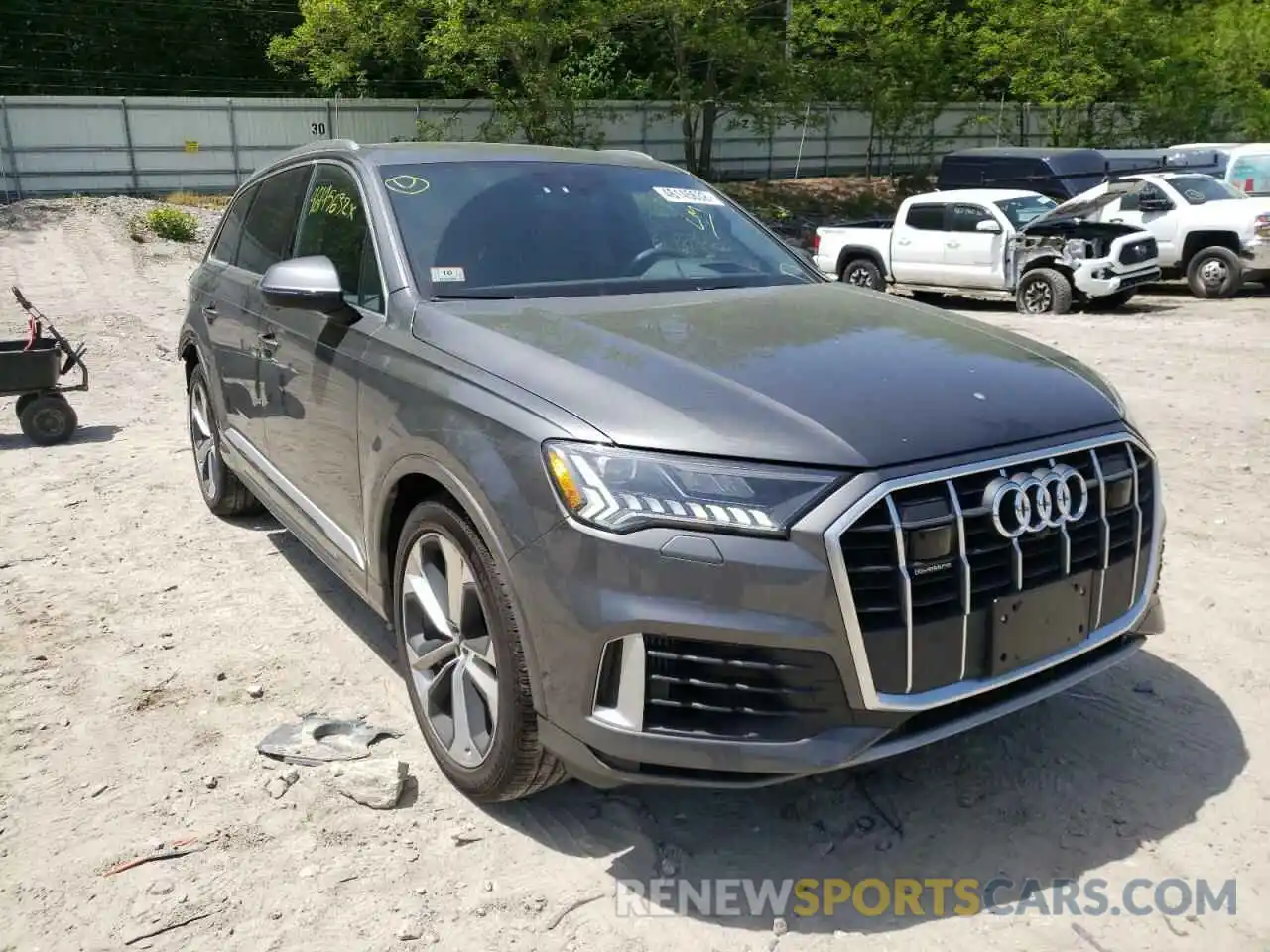 1 Photograph of a damaged car WA1VXAF75MD000466 AUDI Q7 2021