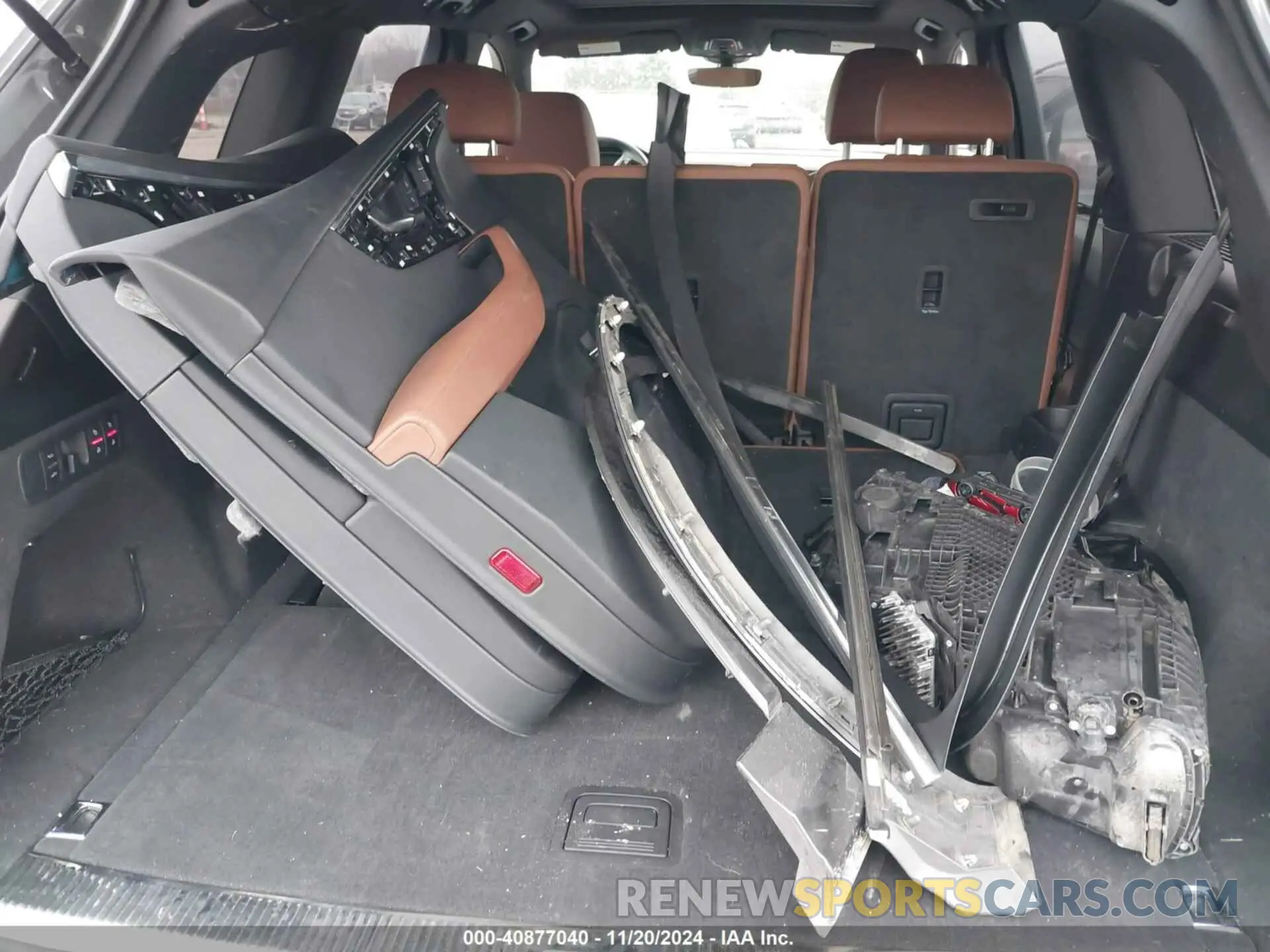 12 Photograph of a damaged car WA1VXAF77MD025076 AUDI Q7 2021