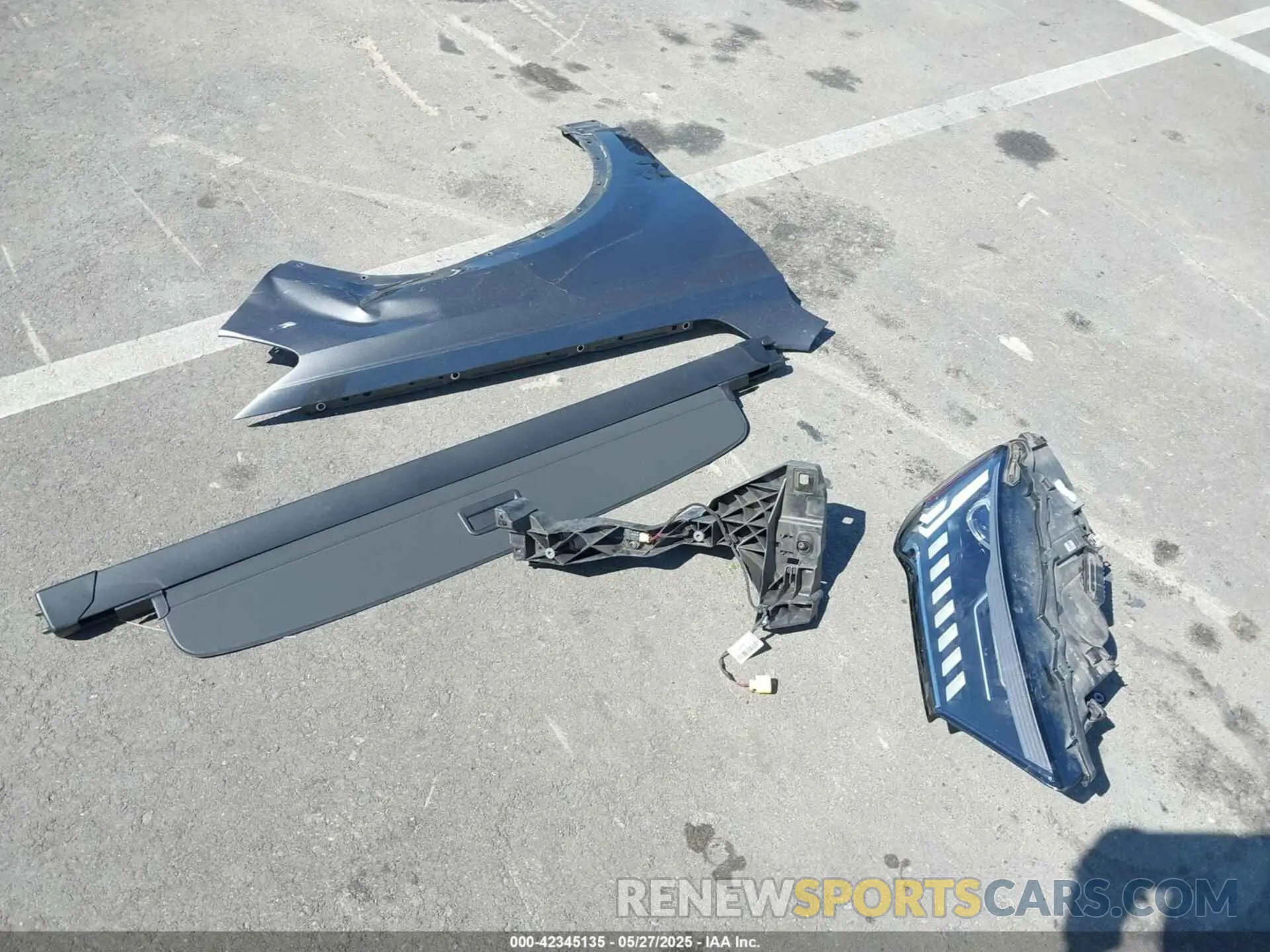 12 Photograph of a damaged car WA1VXAF77MD035798 AUDI Q7 2021