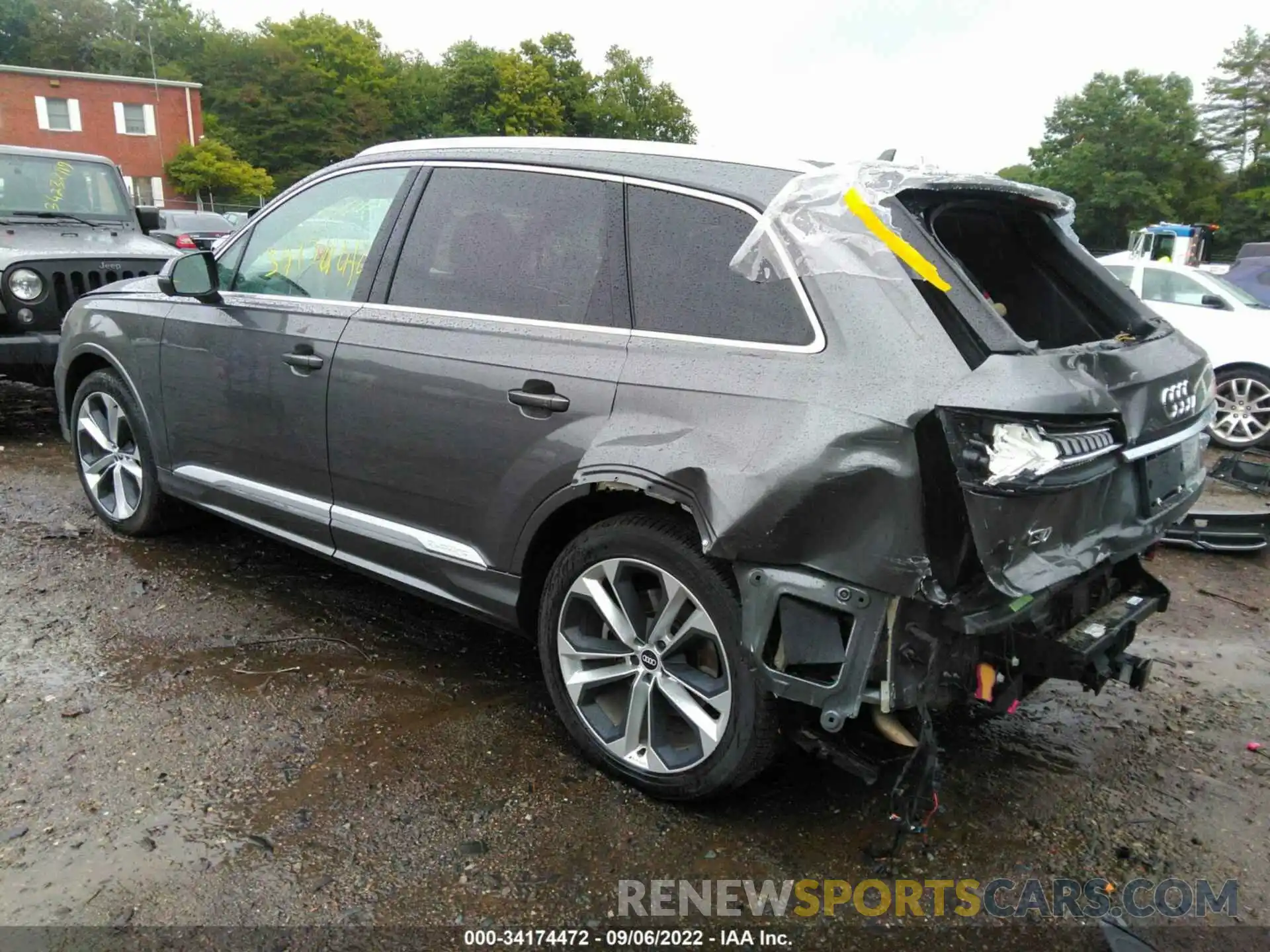 3 Photograph of a damaged car WA1VXAF78MD022932 AUDI Q7 2021