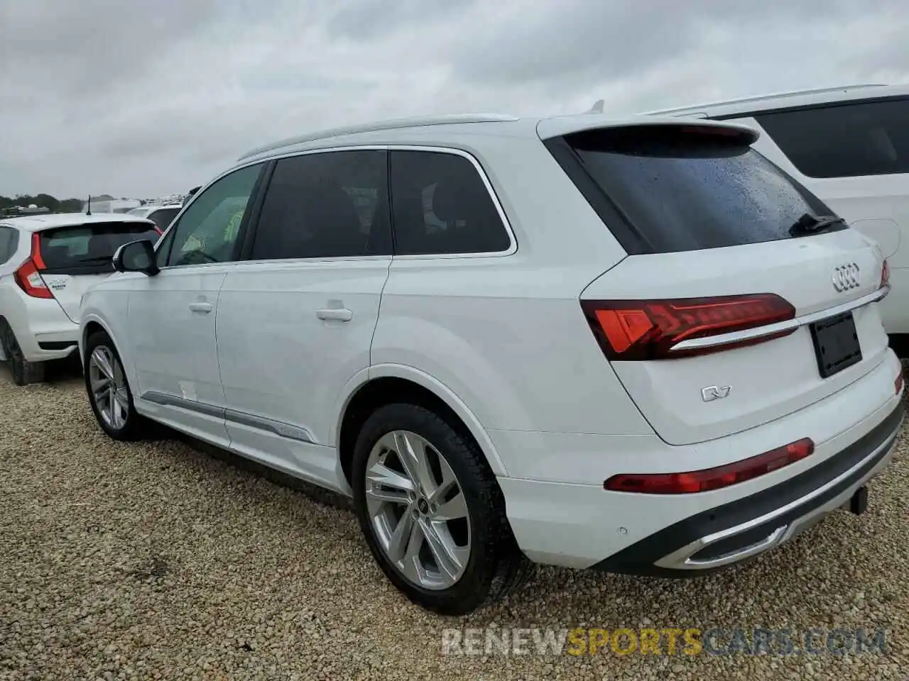 3 Photograph of a damaged car WA1VXAF79MD022857 AUDI Q7 2021