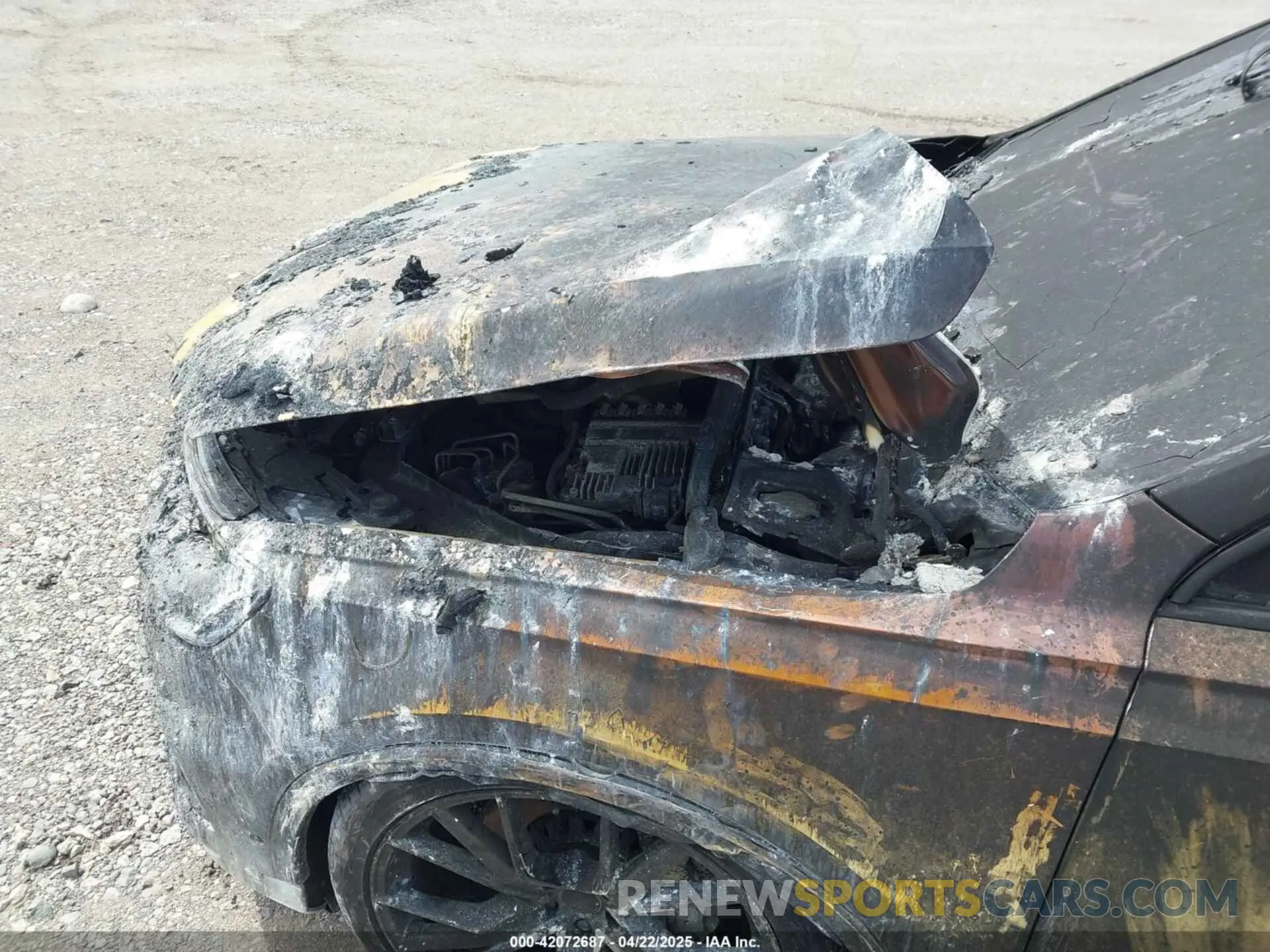 12 Photograph of a damaged car WA1VXBF73MD021287 AUDI Q7 2021
