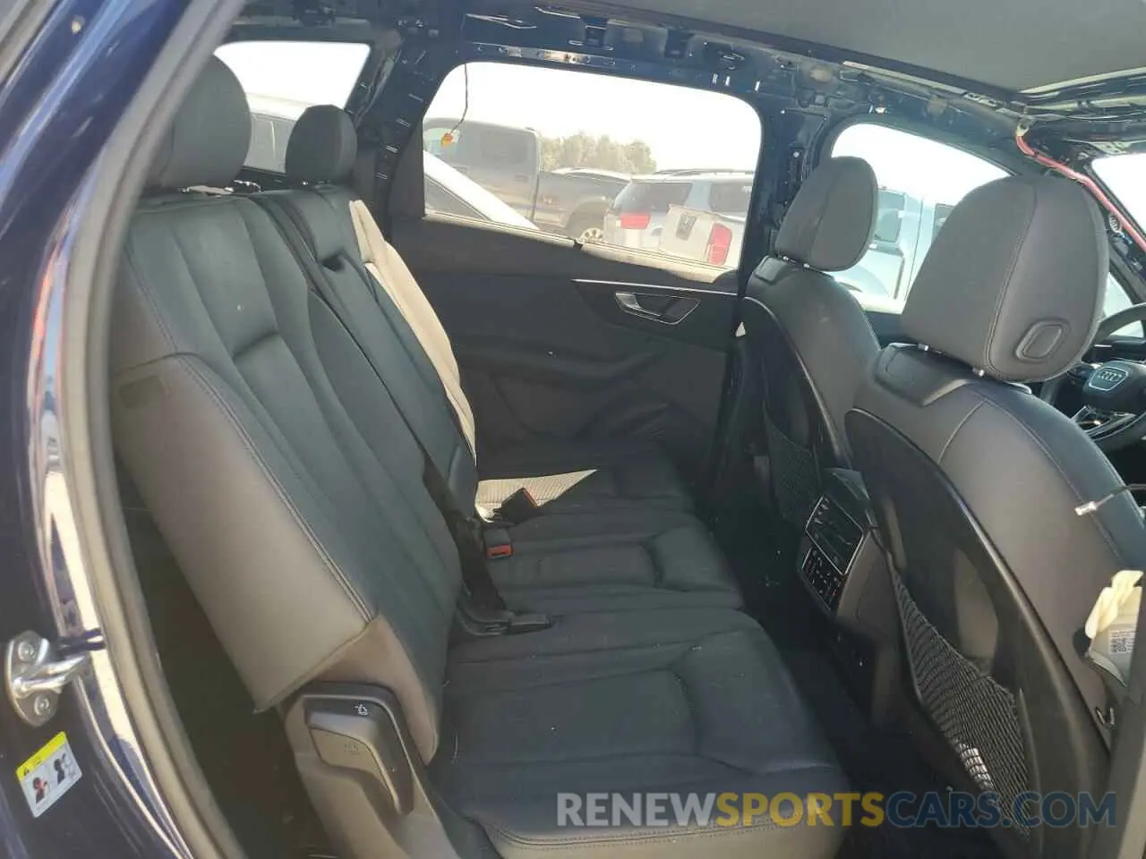 11 Photograph of a damaged car WA1VXBF75MD013403 AUDI Q7 2021