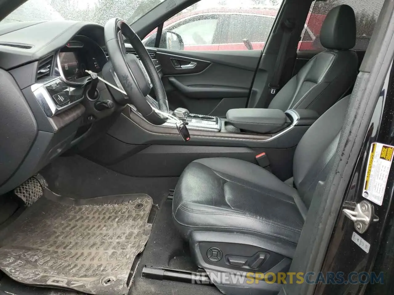 7 Photograph of a damaged car WA1WXAF71MD030505 AUDI Q7 2021