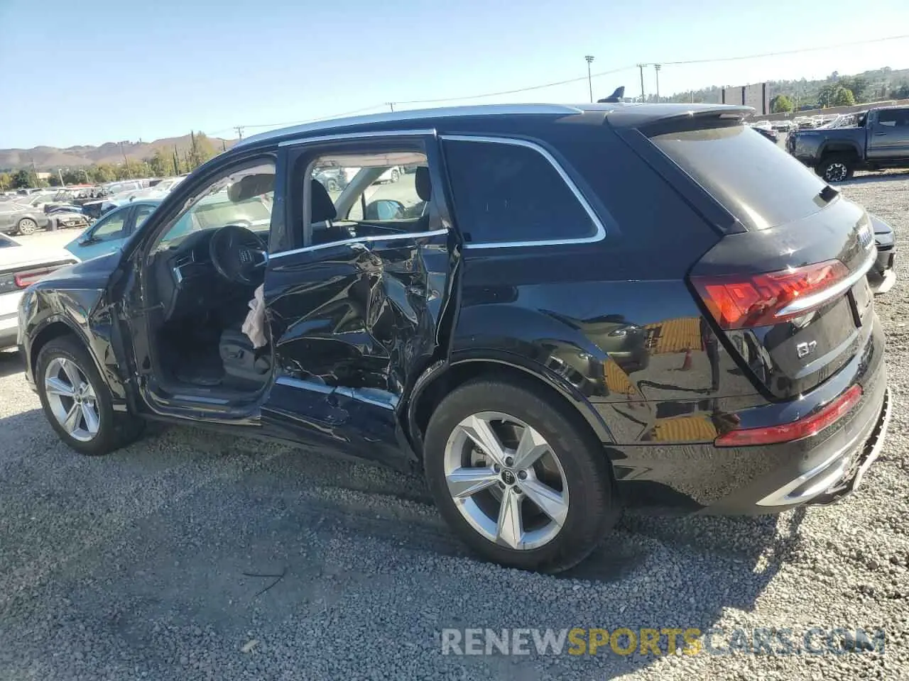 2 Photograph of a damaged car WA1AJBF70ND011737 AUDI Q7 2022
