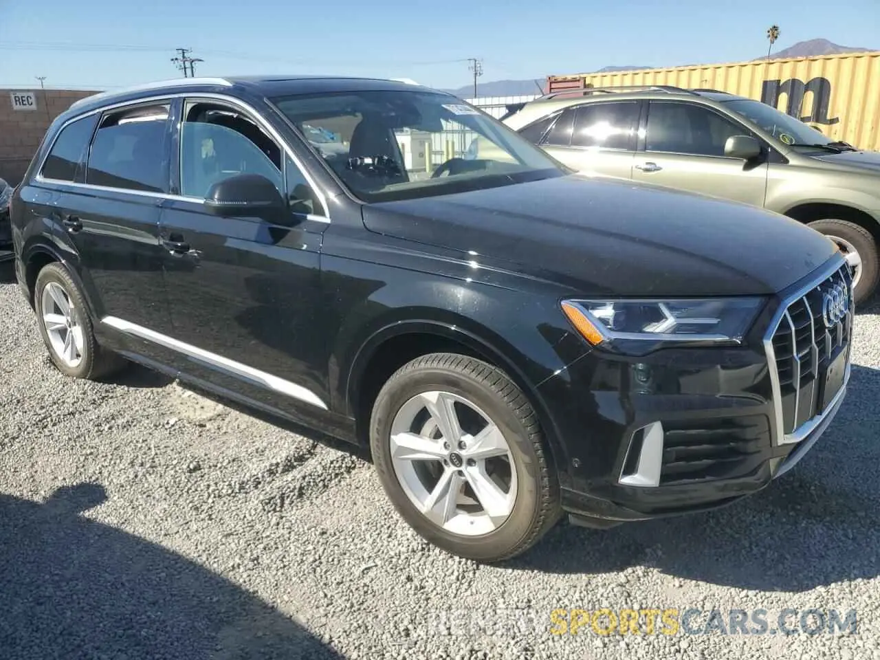 4 Photograph of a damaged car WA1AJBF70ND011737 AUDI Q7 2022