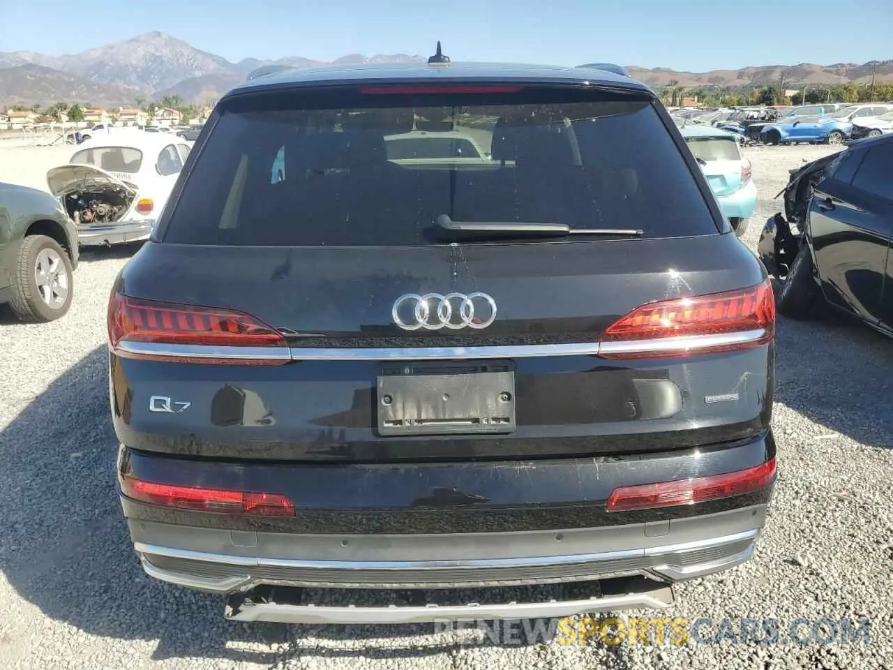 6 Photograph of a damaged car WA1AJBF70ND011737 AUDI Q7 2022