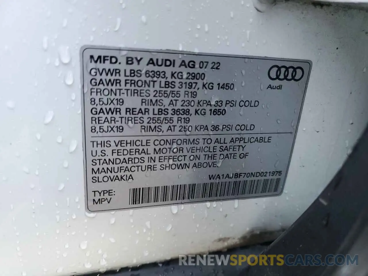 13 Photograph of a damaged car WA1AJBF70ND021975 AUDI Q7 2022