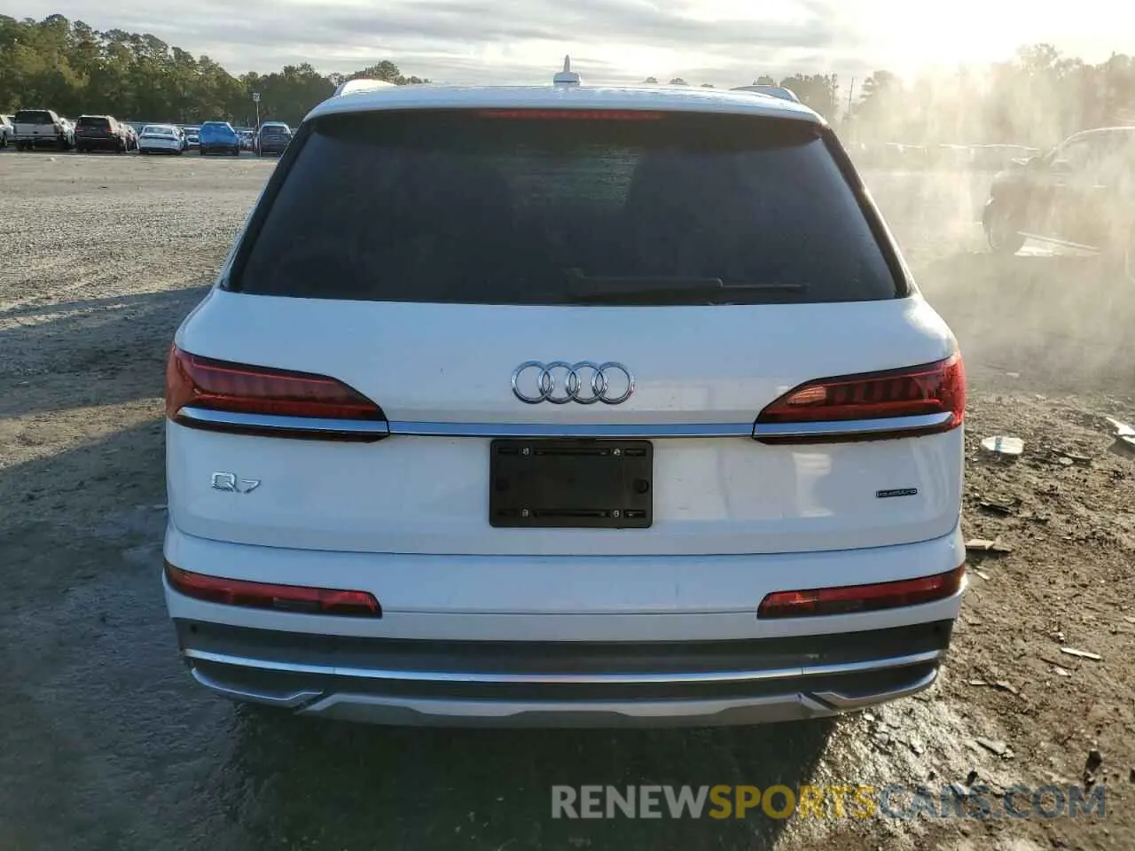 6 Photograph of a damaged car WA1AJBF70ND021975 AUDI Q7 2022