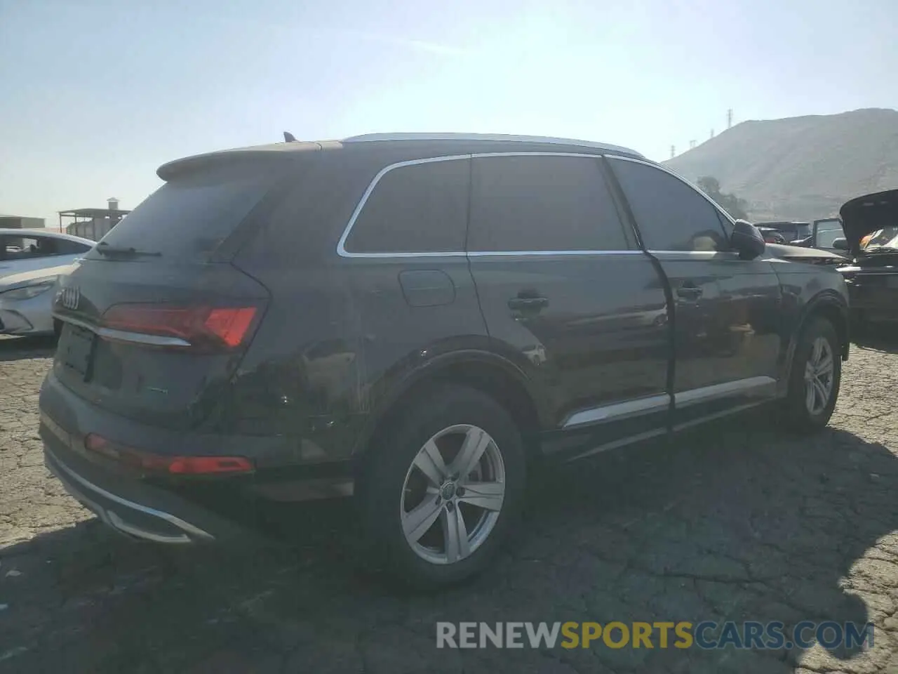 3 Photograph of a damaged car WA1AJBF72ND000707 AUDI Q7 2022