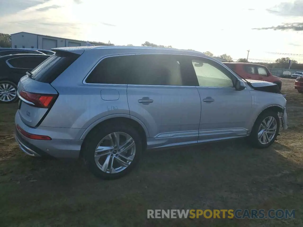3 Photograph of a damaged car WA1AJBF73ND008654 AUDI Q7 2022