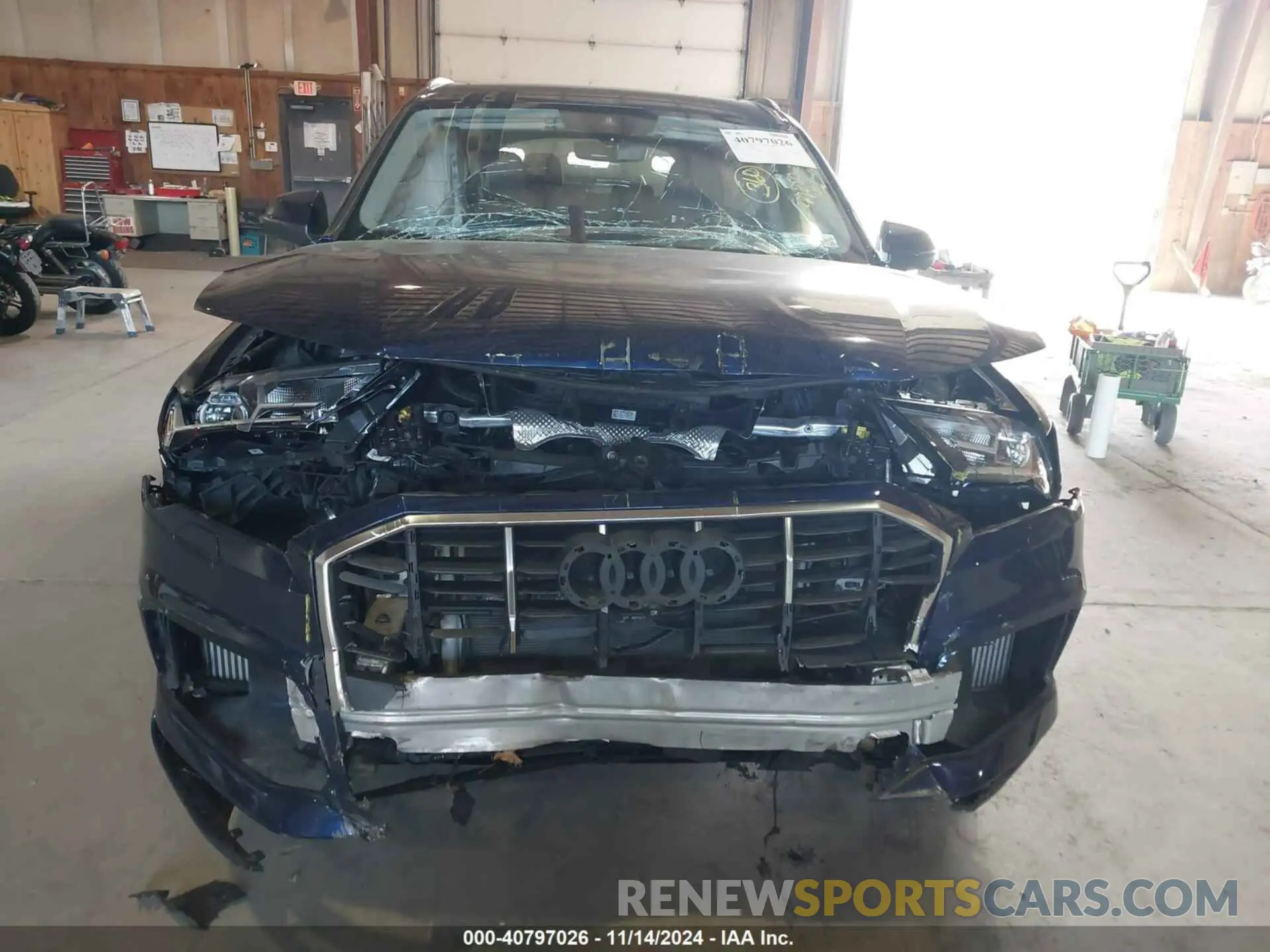 11 Photograph of a damaged car WA1AXBF76ND016732 AUDI Q7 2022