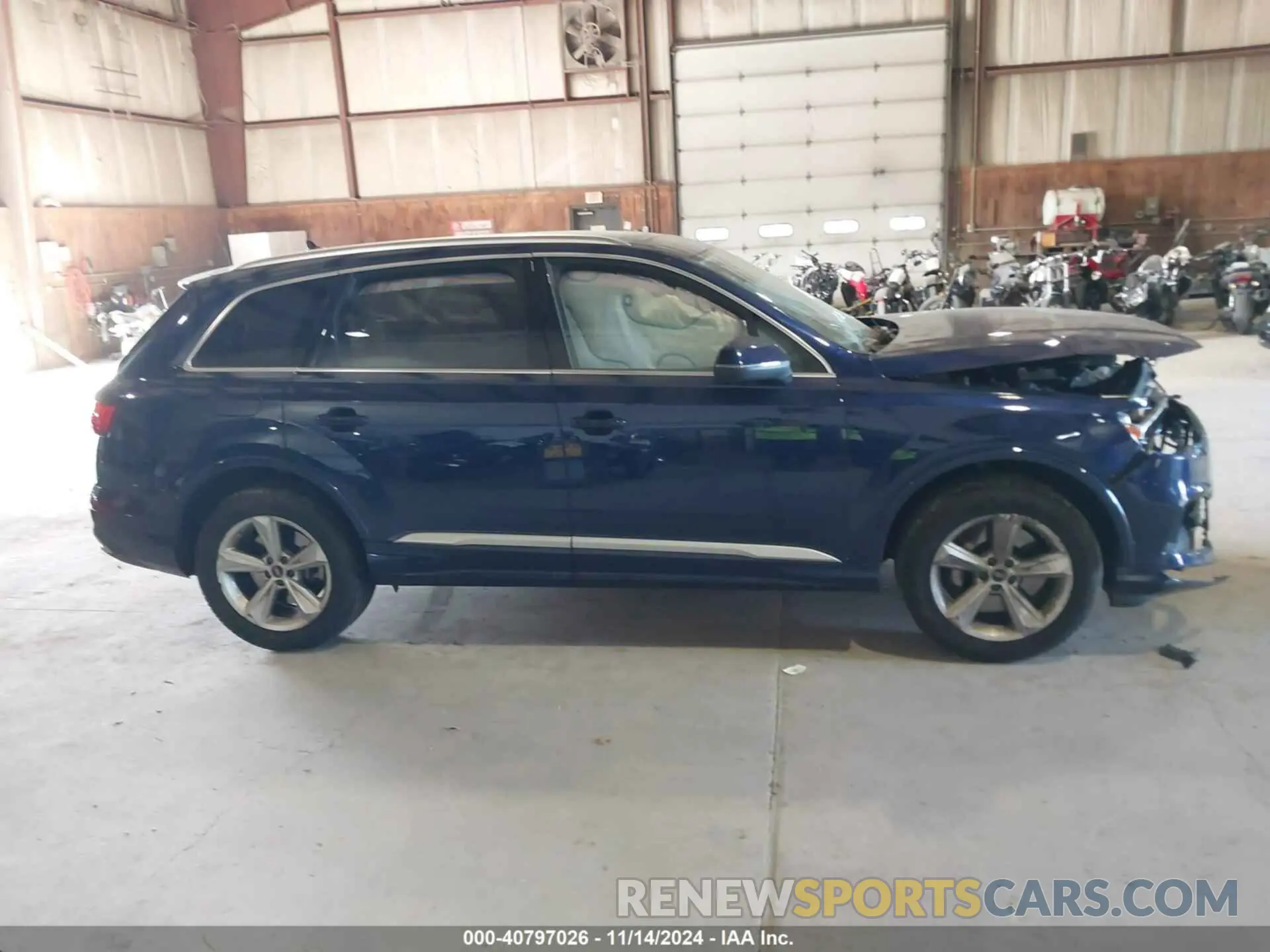 12 Photograph of a damaged car WA1AXBF76ND016732 AUDI Q7 2022