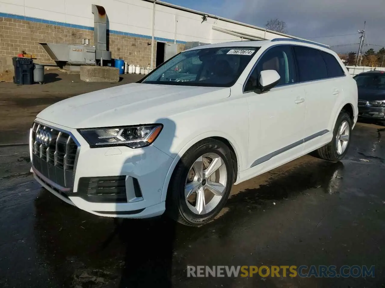 1 Photograph of a damaged car WA1LJBF73ND000529 AUDI Q7 2022