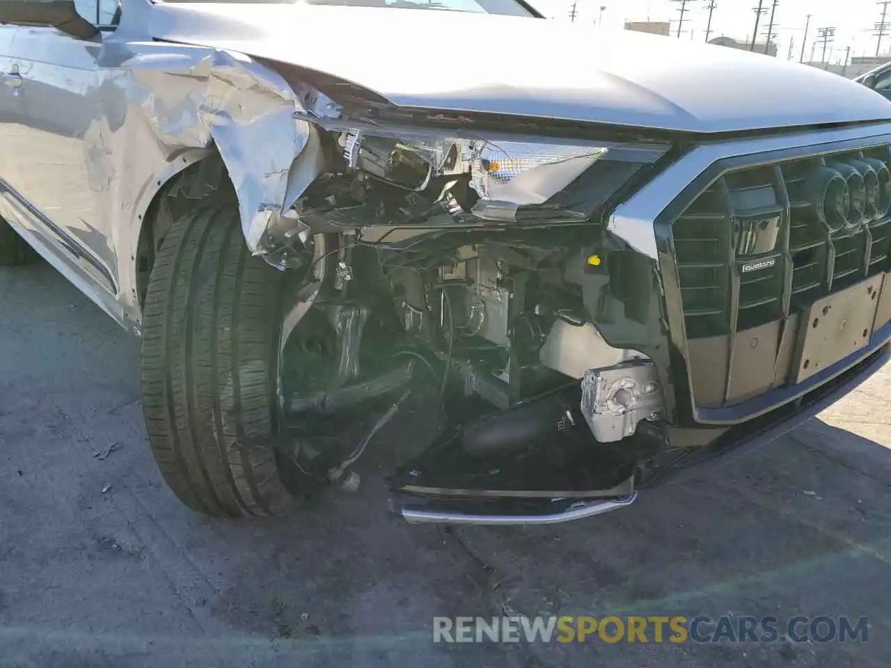 9 Photograph of a damaged car WA1LJBF75ND006445 AUDI Q7 2022