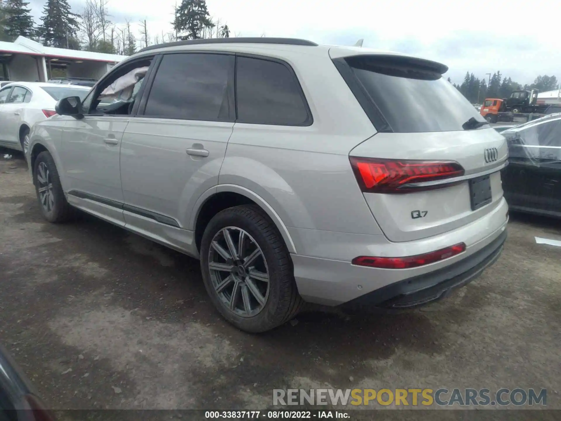 3 Photograph of a damaged car WA1LJBF76ND010133 AUDI Q7 2022