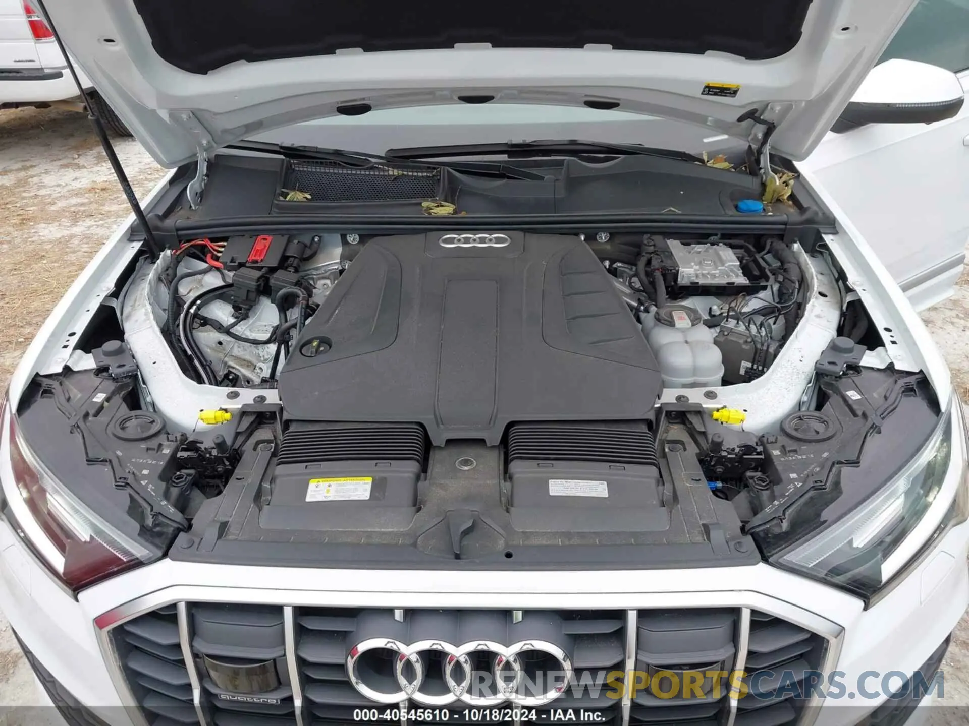 10 Photograph of a damaged car WA1LJBF78ND007198 AUDI Q7 2022