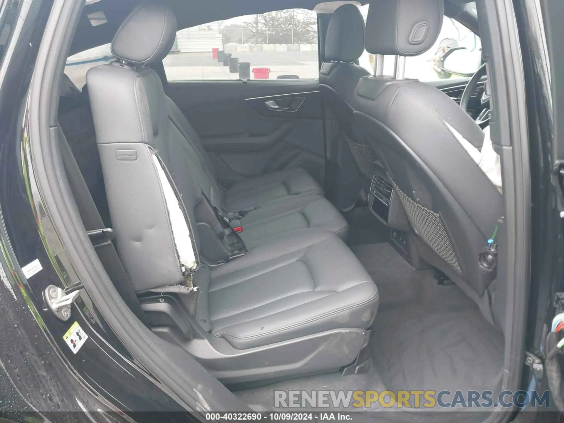 8 Photograph of a damaged car WA1LJBF79ND001264 AUDI Q7 2022