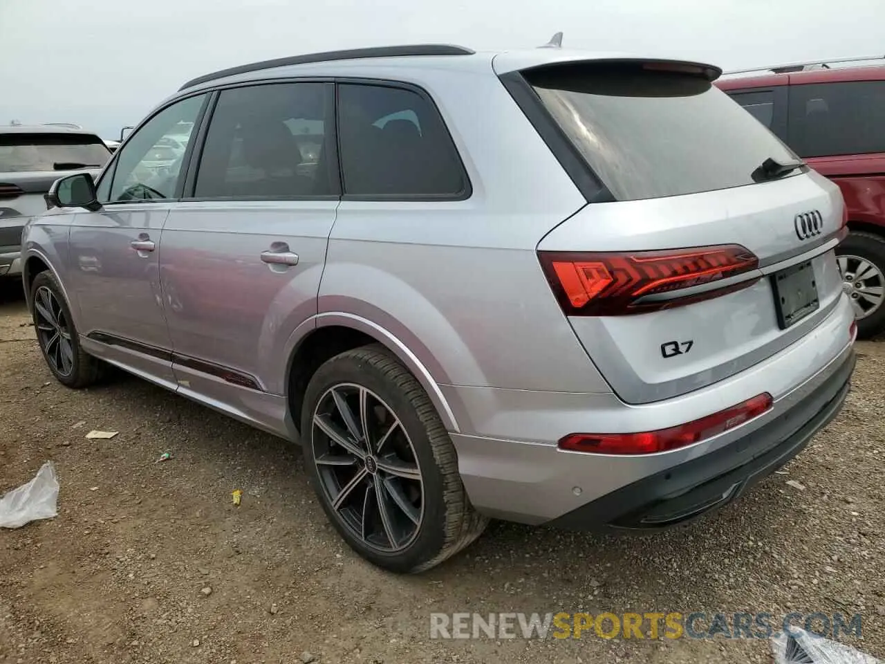 2 Photograph of a damaged car WA1LXBF71ND006313 AUDI Q7 2022