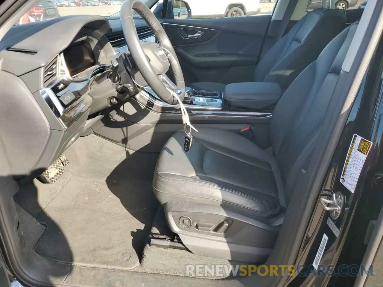 7 Photograph of a damaged car WA1LXBF71ND011043 AUDI Q7 2022