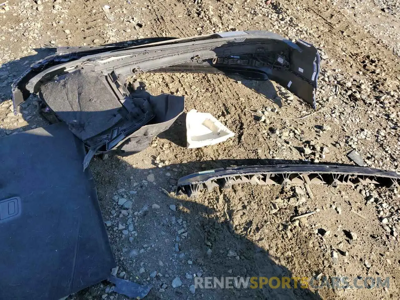 13 Photograph of a damaged car WA1LXBF71ND011558 AUDI Q7 2022